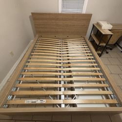 IKEA Queen Malm Bed With 2 Drawers Oak Veneer