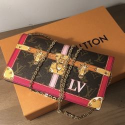 Authentic Louis Vuitton Pochette Weekender -Summer Trunks