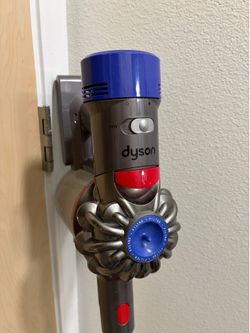 Used dyson v7 with charger and parts pick up only