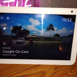 Amazon Alexa.. Like New
