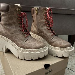 Coach boots 7.5 $100 