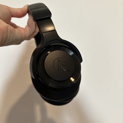Audio-Technica ATH-WS990BT Solid Bass® Wireless Over-Ear Headphones