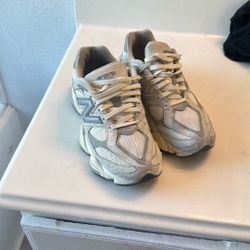 White New balance Shoes (used)