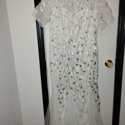 Brand new dress semi formal or formal size 14 mermaid cut