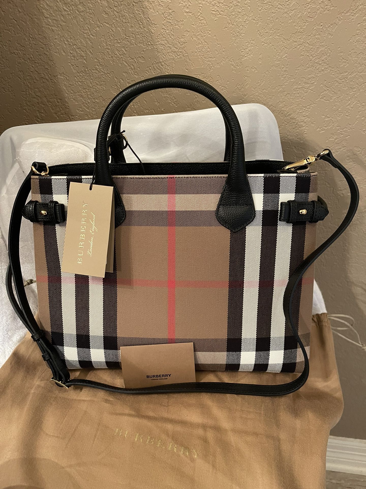 Authentic Burberry Purse New