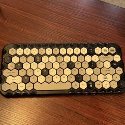 Bytech Wireless Keyboard 