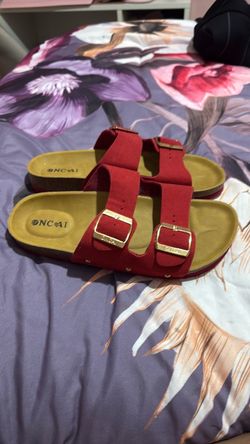 $5 size 9 red sandals