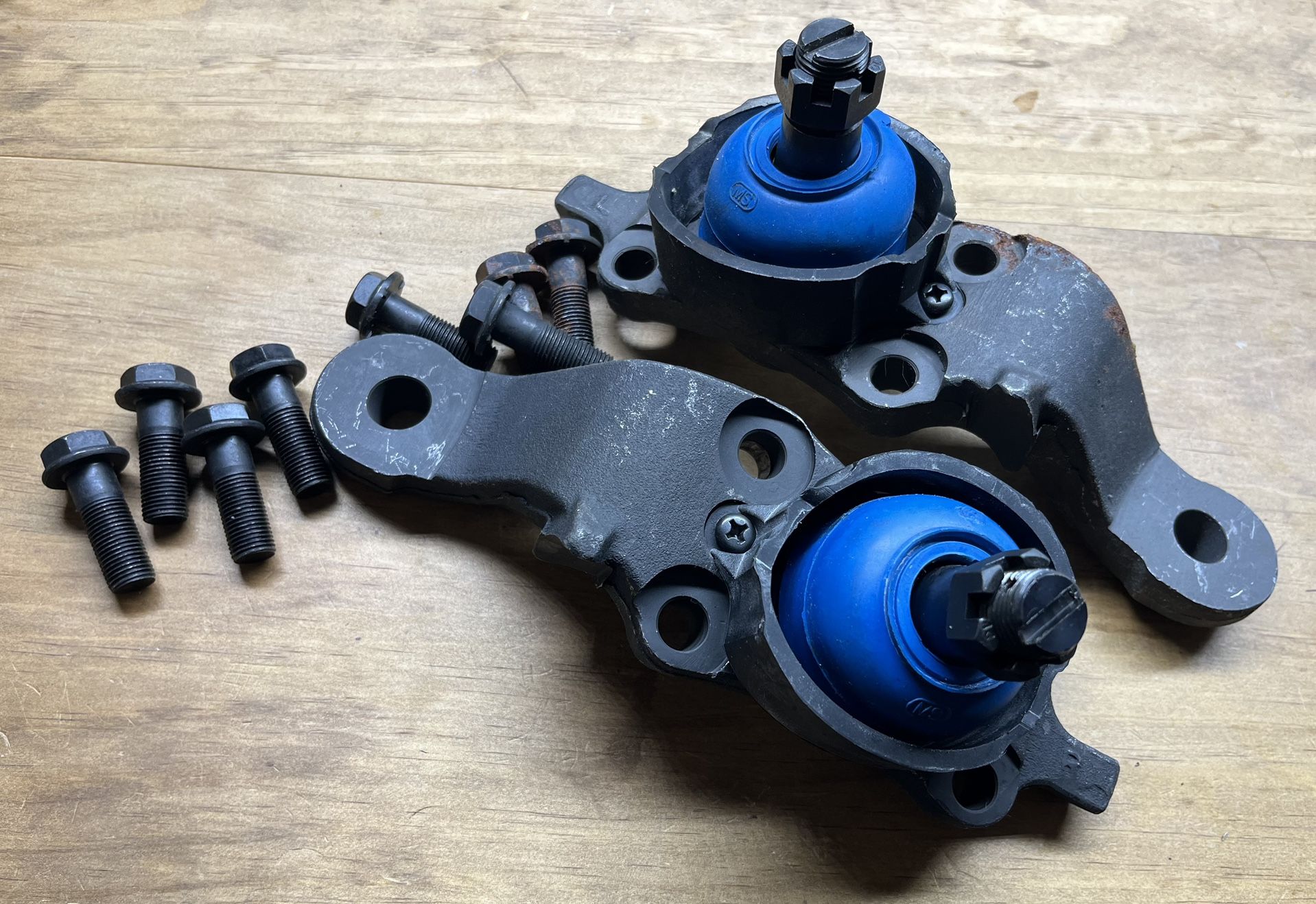 Mevotech Supreme Front Left And Right Ball Joint Pair (PN: MK80522, MK80521)