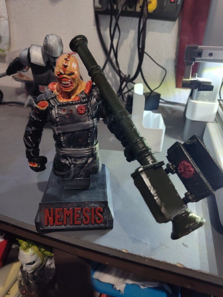 Bust Statue Of Nemesis Resident Evil