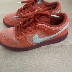 Authentic Nike SB Air Zoom low dunks -Mystic Red