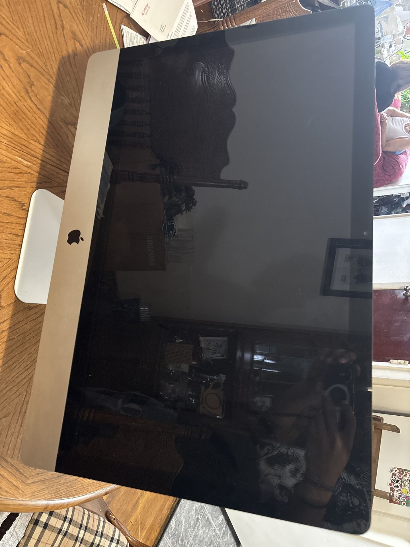 Apple iMac 21.5" (2011)