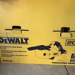 Dewalt Hand Dry Vacuum Battery And Charger 