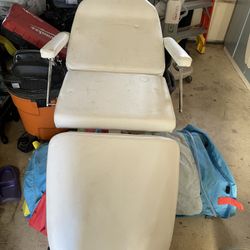 Facial Chair 