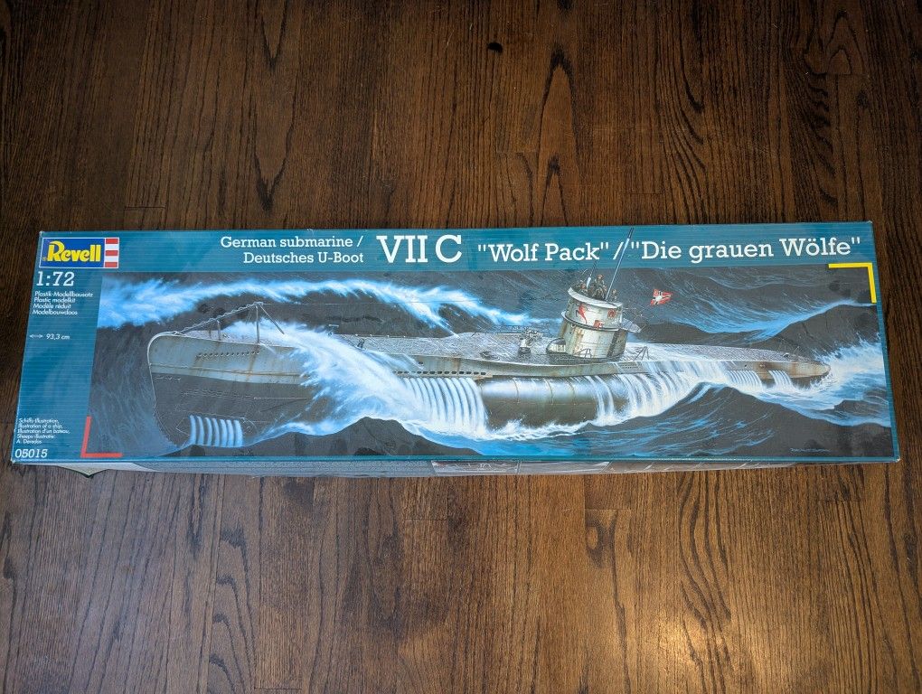 Revell 1/72 UBoot Plastic Model Kit Type VIIC