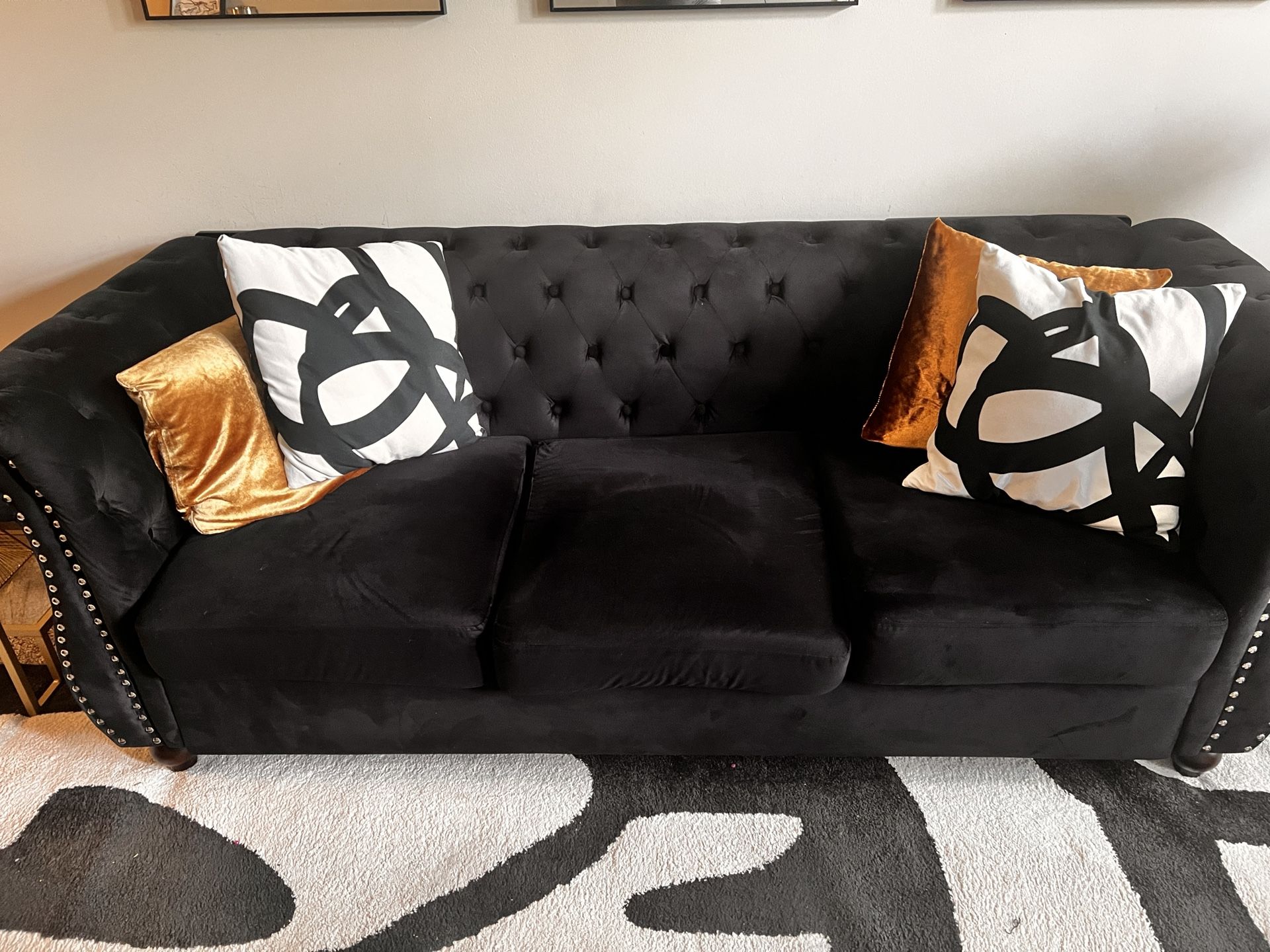 Sofa & Armchair