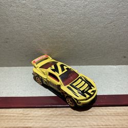 Hot Wheels Loose / Custom 12 Ford Mustang / Yellow
