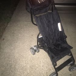 Nice fold up stroller only $15 firm