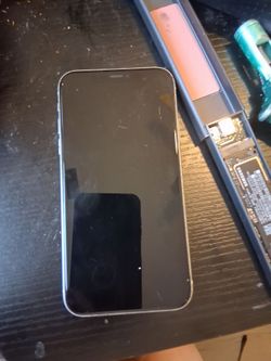 Iphone 12 PARTS ONLY $75 obo