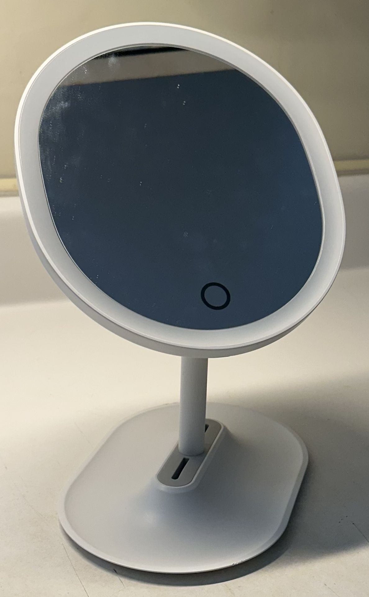 LED Make-Up Mirror Like New!