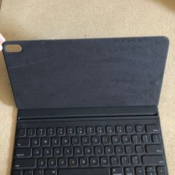 Apple iPad Pro 12.9” 3rd Gen Smart Keyboard Model #A2039