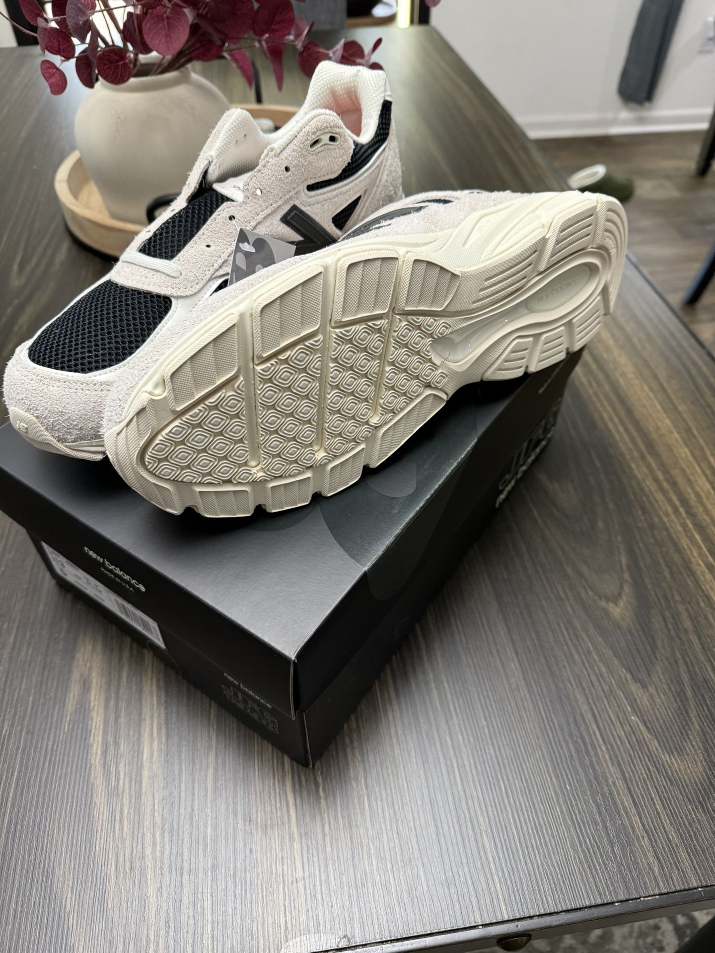 New Balance 990 V4 JFG Intro