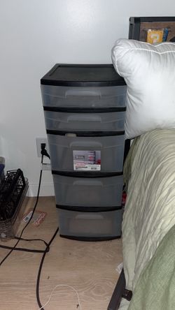 Storage drawer