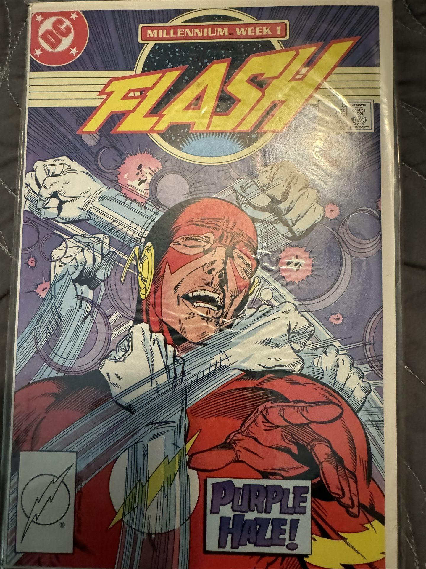 DC Flash Comic Books (2). Excellent Condition Kept In Plastic Sleeve