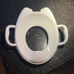 Munchkin Sturdy Toilet Seat - Toddler