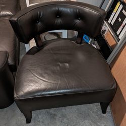Classic Chair 
