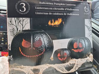 3 Jack lanterns