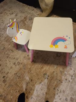 Kids table and chair