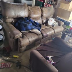 Recling Couch And Recliner 