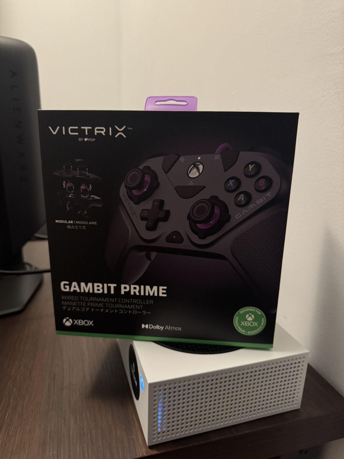VICTRIX Gambit Controller