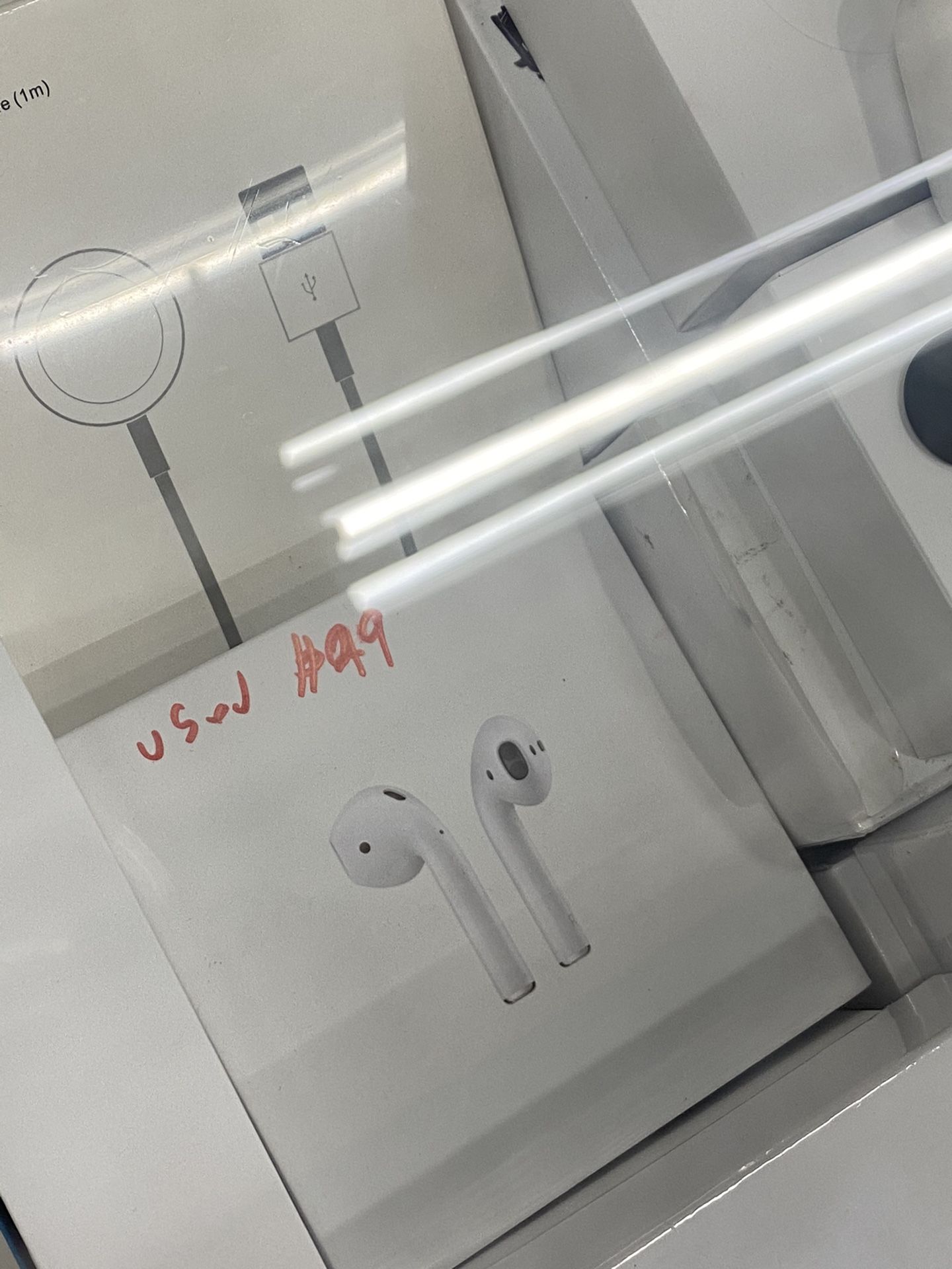 USED LIKE NEW AIRPODS. JUST $99