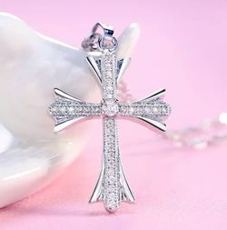 Classic Cubic Zircon Cross Pendant Necklace