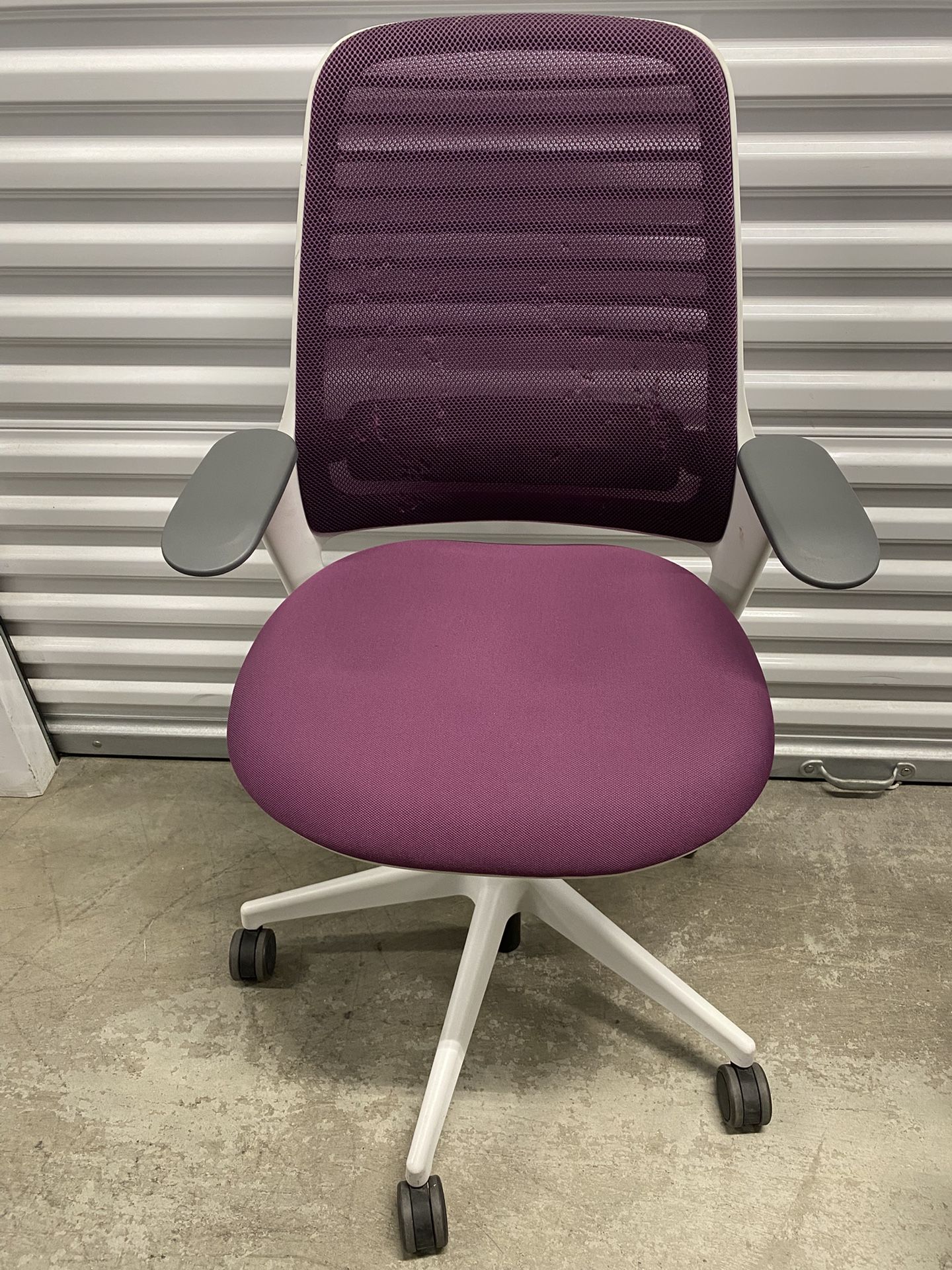Steelcase Series 1 Fully Loaded Model Office Chair
