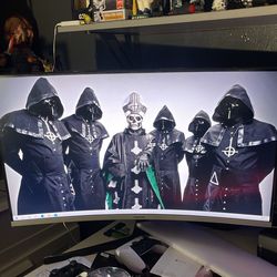Samsung 32’ Monitor