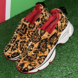 Women’s Shoe
