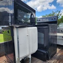 STOVE DISHWASHER AND MICROWAVE ALL FOR $150 READ BELOW