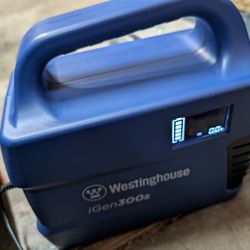 Westinghouse iGen300s Portable Power Station