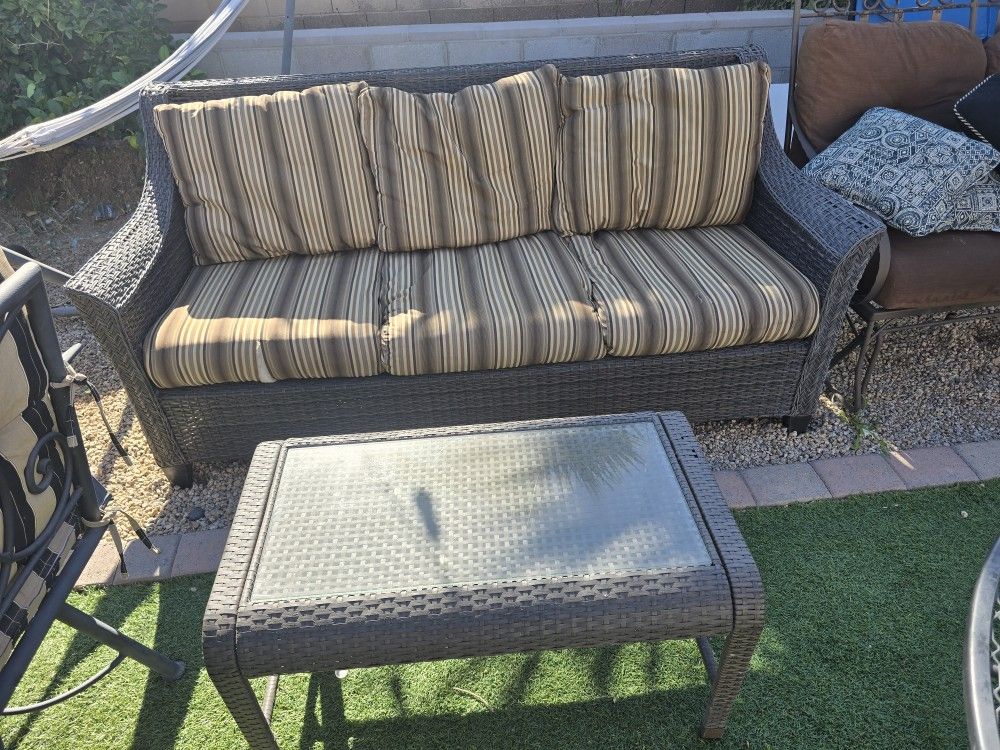 $100  BIG COUCH  AND TABLE CUSHIONS ARE FREE IF YOU WANT THEM WITH THE PURCHASE 