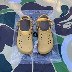 CROCS ECHO CLOG