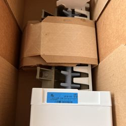 BNIB Whirlpool & Kenmore Ice Maker W10300022