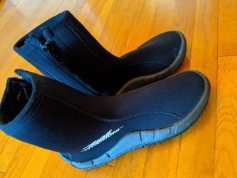 Tilos Titanium Booties