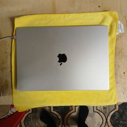 Apple MacBook Pro 500GB