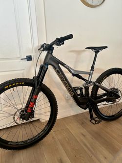 2023 Orbea Rise M20 Carbon eBike Medium 29’