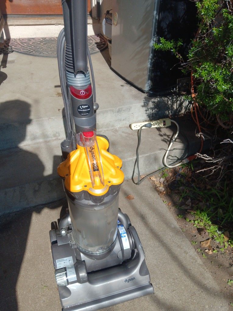 !! Dyson Vacuum