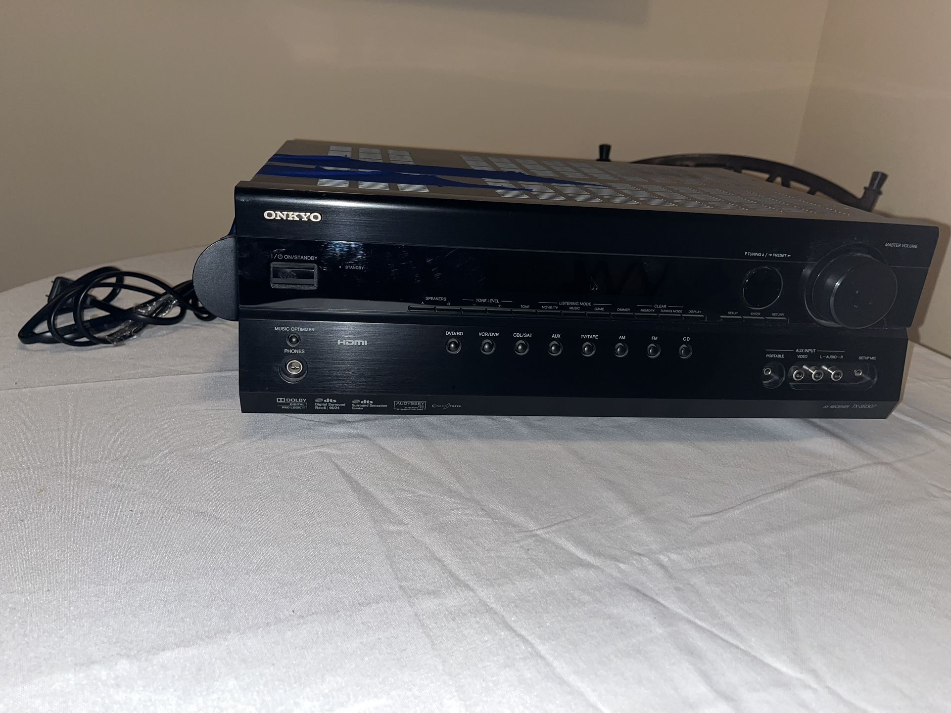 Onkyo A/V receiver TX-SR307 with remote