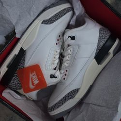Jordan 3 retro
White cement  reimagined