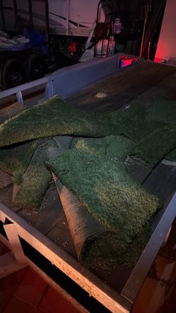 Artificial Grass Turf Pieces